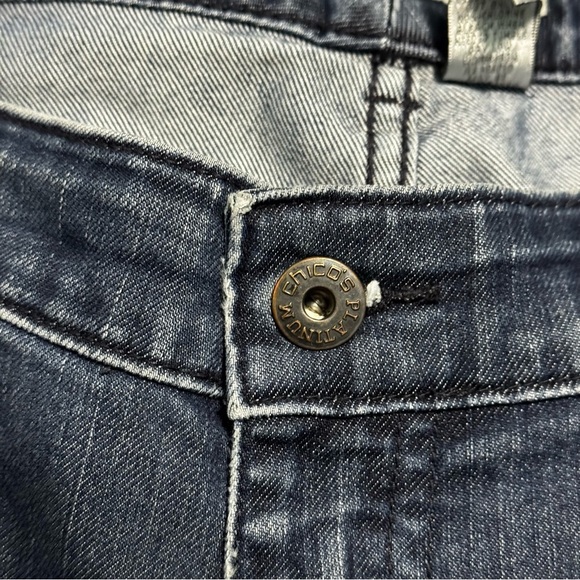 Chico's Platinum Denim Blue High Rise Flare Jeans 2.5 (14) EUC - Picture 5 of 11